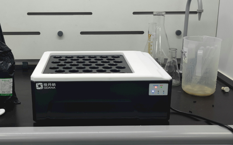 石墨消解儀在實驗室中的應(yīng)用及優(yōu)勢